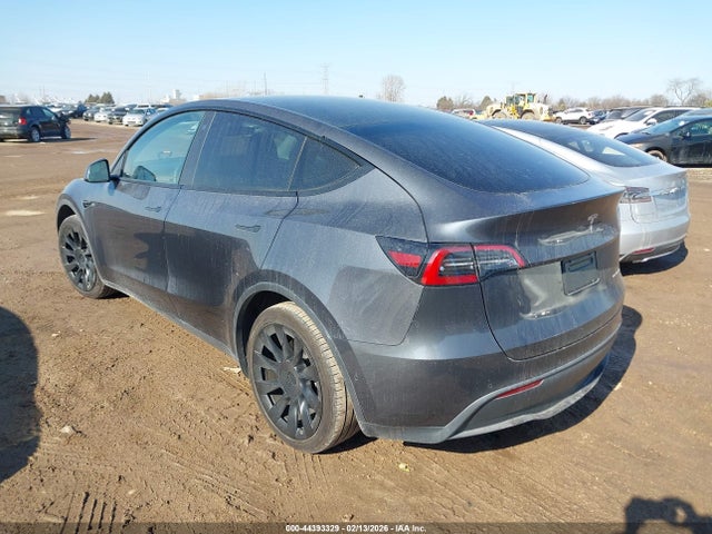 2021 TESLA MODEL Y 5YJYGDEE8MF209021 Photo 2