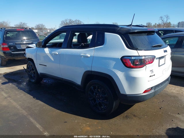 2023 JEEP COMPASS 3C4NJDBN1PT530221 Photo 2