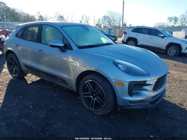 2019 PORSCHE MACAN WP1AA2A51KLB06657 Photo 0