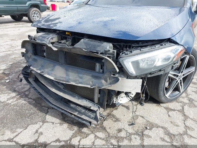 W1K3G4EB8MJ287913 Mercedes-Benz A 220