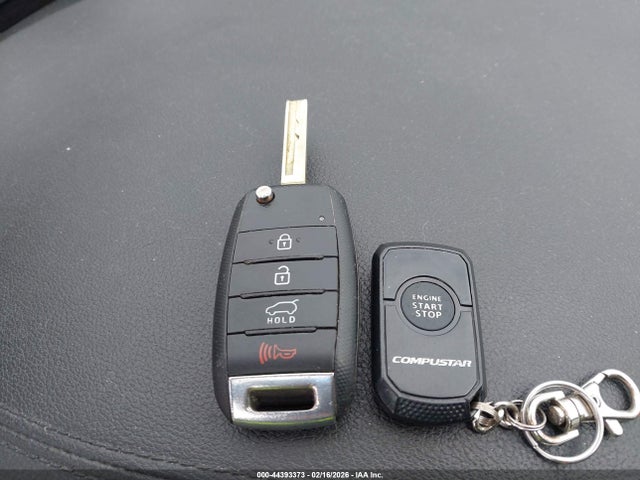 Продажа на аукционе авто 2017 Kia Sorento 2.4l Lx, vin: 5XYPGDA36HG271404, номер лота: 44393373