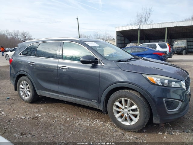Продажа на аукционе авто 2017 Kia Sorento 2.4l Lx, vin: 5XYPGDA36HG271404, номер лота: 44393373