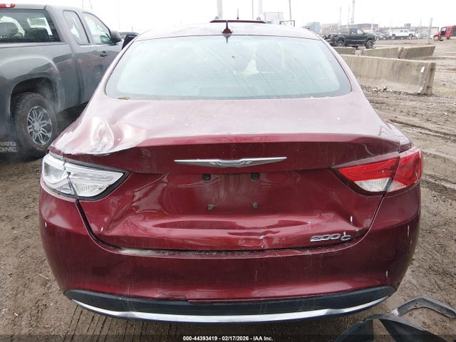 44393419 :رقم المزاد ، 1C3CCCCB6FN520707 vin ، 2015 Chrysler 200 C مزاد بيع