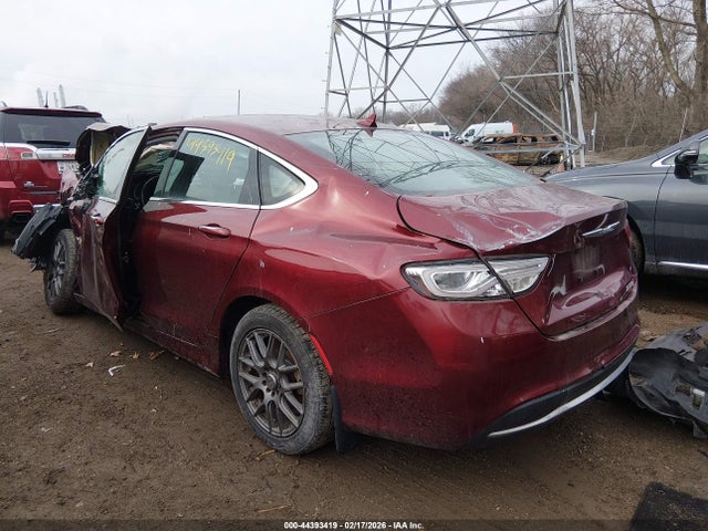 44393419 :رقم المزاد ، 1C3CCCCB6FN520707 vin ، 2015 Chrysler 200 C مزاد بيع