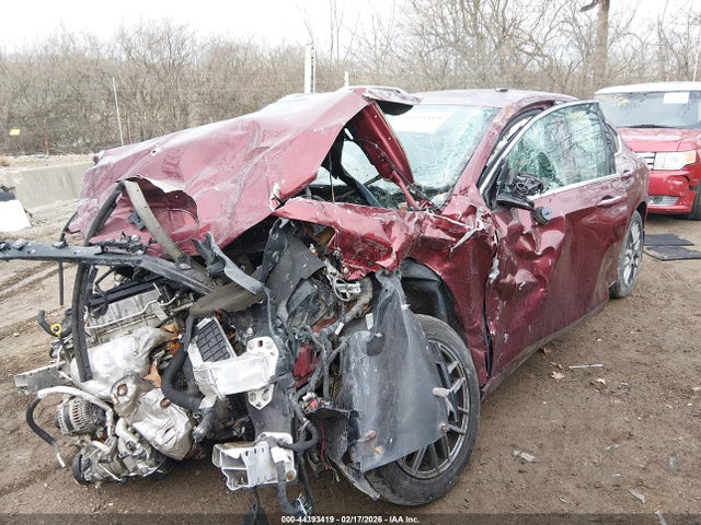 44393419 :رقم المزاد ، 1C3CCCCB6FN520707 vin ، 2015 Chrysler 200 C مزاد بيع
