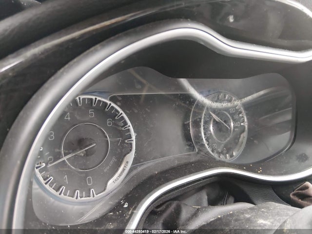 44393419 :رقم المزاد ، 1C3CCCCB6FN520707 vin ، 2015 Chrysler 200 C مزاد بيع