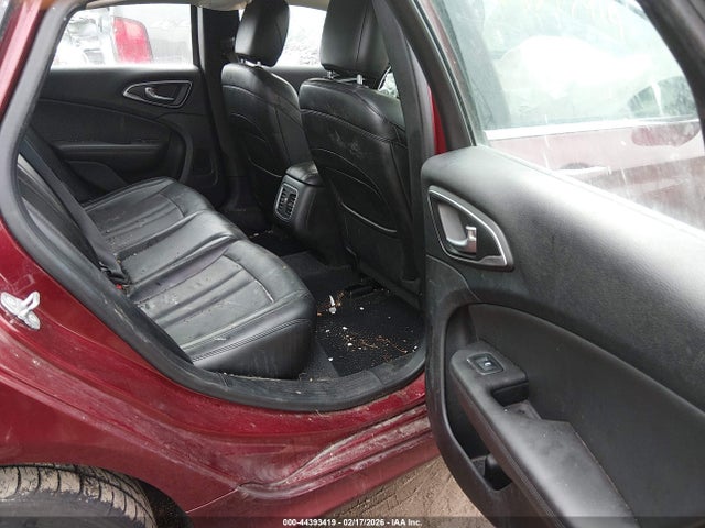 44393419 :رقم المزاد ، 1C3CCCCB6FN520707 vin ، 2015 Chrysler 200 C مزاد بيع
