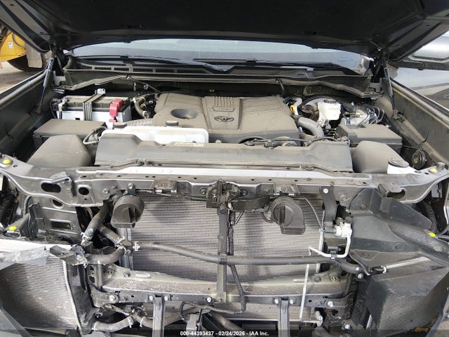 Toyota Tundra Sr5 2025 5TFLA5DB9SX304022 Image 10