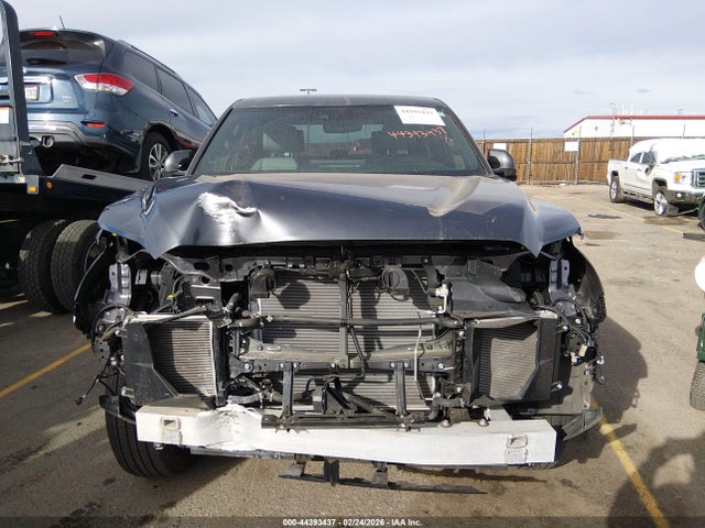 Toyota Tundra Sr5 2025 5TFLA5DB9SX304022 Image 13