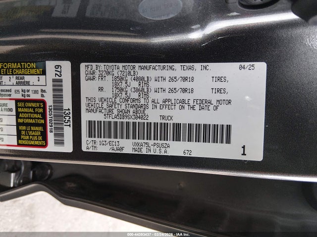 Toyota Tundra Sr5 2025 5TFLA5DB9SX304022 Image 9