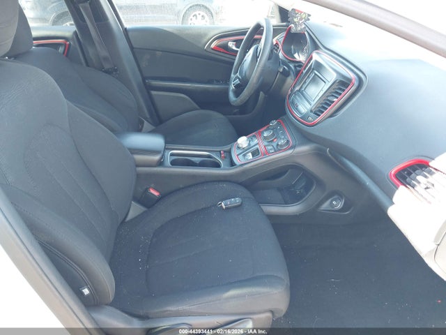 Продажа на аукционе авто 2016 Chrysler 200 Limited, vin: 1C3CCCAB9GN122623, номер лота: 44393441