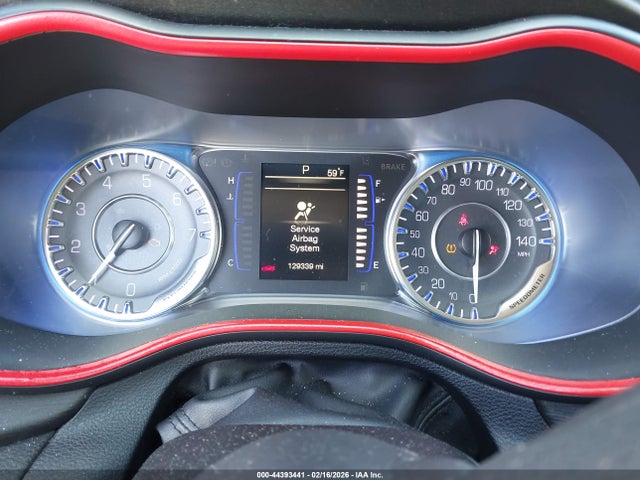 Продажа на аукционе авто 2016 Chrysler 200 Limited, vin: 1C3CCCAB9GN122623, номер лота: 44393441