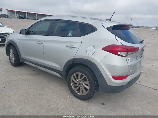 Hyundai TUCSON SE 2017 KM8J33A45HU469874 Image 3