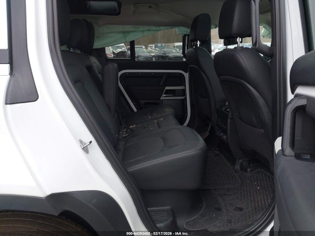 Aukcja sprzedaży 2024 Land Rover Defender 110 P300, vin: SALEJ7EX2R2255731, numer aukcji: 44393458