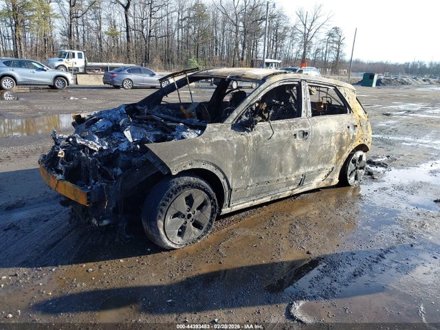 2023 KIA NIRO EV KNDCR3L13P5033189 Photo 1