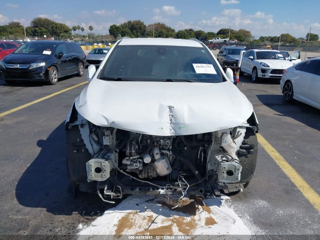 2022 Buick Enclave Awd Premium მანქანა იყიდება აუქციონზე, vin: 5GAEVBKW6NJ131716, აუქციონის ნომერი: 44393493