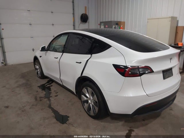 7SAYGDEE1NF357371 Tesla Model Y Long Range Dual Motor All-wheel Drive
