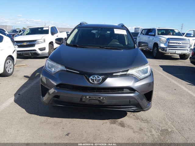 JTMZFREV4GJ076436 Toyota RAV4 LE