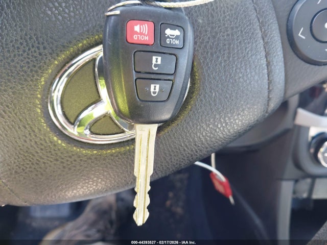 Toyota COROLLA LE 2014 2T1BURHE3EC026865 Image 11