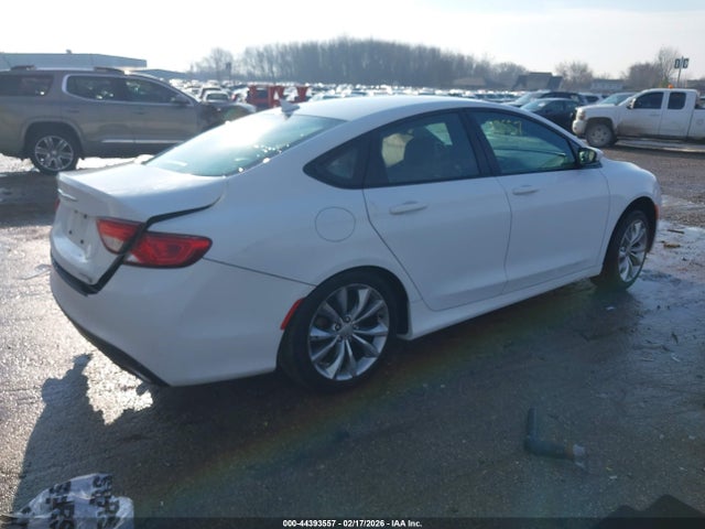 2016 CHRYSLER 200 1C3CCCBB2GN174349 Photo 3