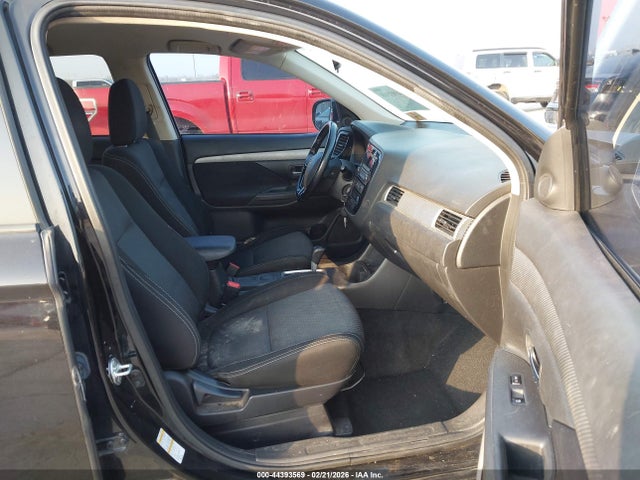 2016 MITSUBISHI OUTLANDER JA4AD2A38GZ050576 Photo 4