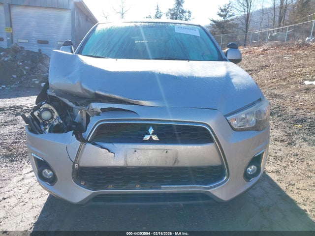 2015 Mitsubishi Outlander Sport Es მანქანა იყიდება აუქციონზე, vin: 4A4AR3AU1FE027239, აუქციონის ნომერი: 44393594