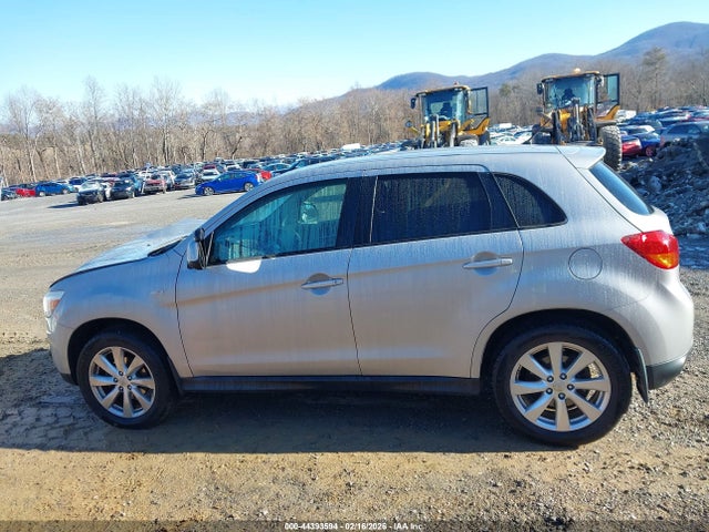 2015 Mitsubishi Outlander Sport Es მანქანა იყიდება აუქციონზე, vin: 4A4AR3AU1FE027239, აუქციონის ნომერი: 44393594