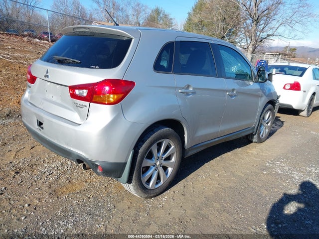 2015 Mitsubishi Outlander Sport Es მანქანა იყიდება აუქციონზე, vin: 4A4AR3AU1FE027239, აუქციონის ნომერი: 44393594
