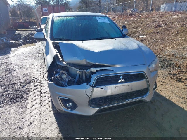 2015 Mitsubishi Outlander Sport Es მანქანა იყიდება აუქციონზე, vin: 4A4AR3AU1FE027239, აუქციონის ნომერი: 44393594