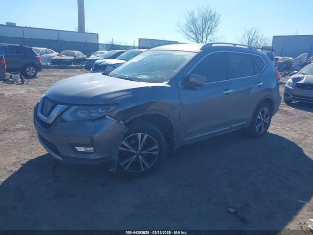 5N1AT2MVXHC826308 Nissan Rogue Sl