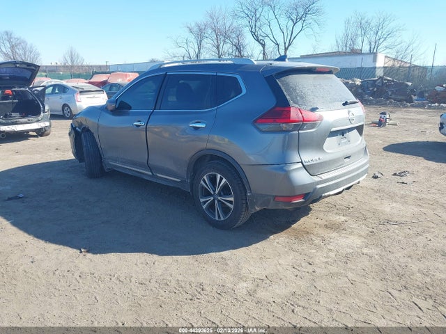 5N1AT2MVXHC826308 Nissan Rogue Sl