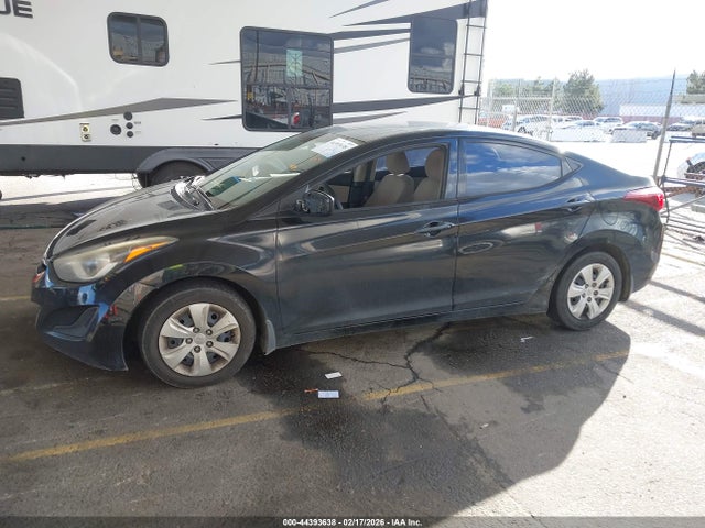 5NPDH4AE0GH724781 Hyundai ELANTRA SE