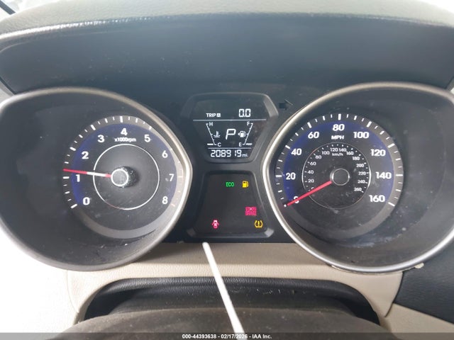 5NPDH4AE0GH724781 Hyundai ELANTRA SE