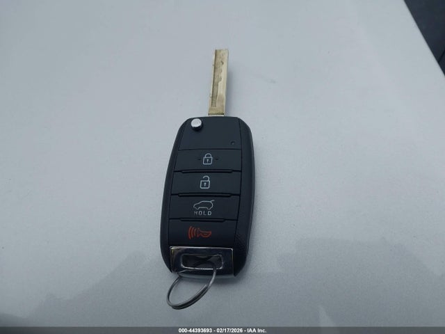 44393693 :رقم المزاد ، 5XYPGDA30KG565386 vin ، 2019 Kia Sorento 2.4l Lx مزاد بيع
