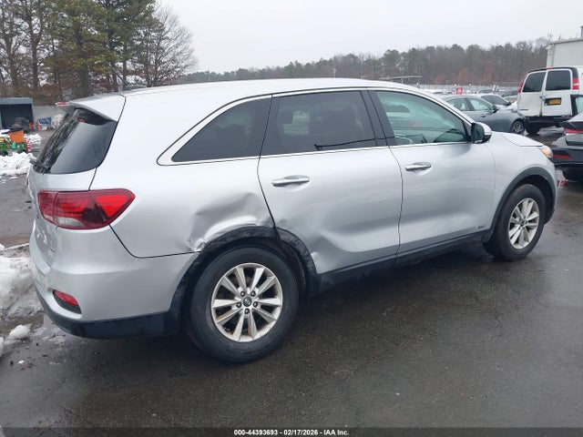 44393693 :رقم المزاد ، 5XYPGDA30KG565386 vin ، 2019 Kia Sorento 2.4l Lx مزاد بيع