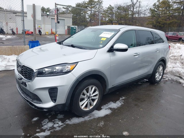 44393693 :رقم المزاد ، 5XYPGDA30KG565386 vin ، 2019 Kia Sorento 2.4l Lx مزاد بيع