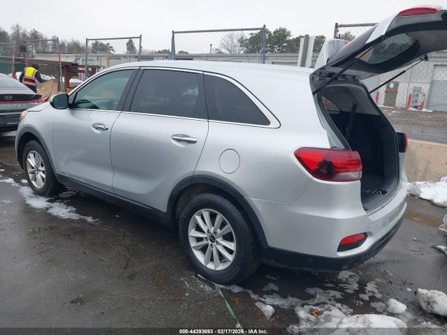 44393693 :رقم المزاد ، 5XYPGDA30KG565386 vin ، 2019 Kia Sorento 2.4l Lx مزاد بيع