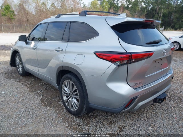 5TDFZRBH3NS190470 Toyota Highlander Platinum