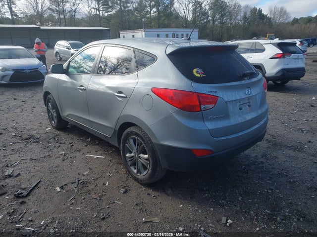 KM8JT3AF2FU102445 Hyundai TUCSON GLS