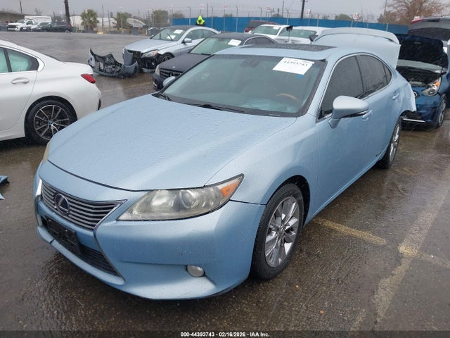 Продаж на аукціоні авто 2013 Lexus Es 300h, vin: JTHBW1GGXD2016148, номер лоту: 44393743