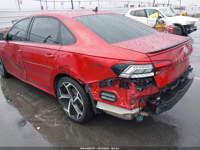 1VWMA7A3XLC013225 Volkswagen Passat 2.0t R-line