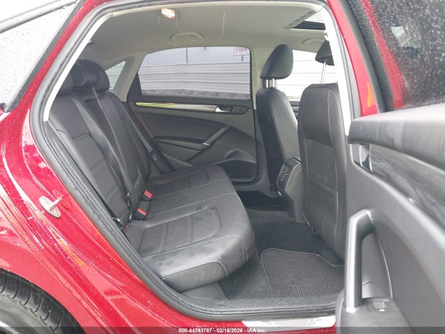 1VWMA7A3XLC013225 Volkswagen Passat 2.0t R-line