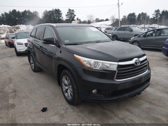 5TDJKRFH1FS176948 Toyota Highlander Xle V6