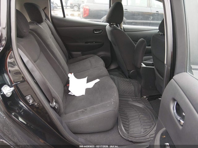 1N4BZ0CP4GC300601 Nissan LEAF SV