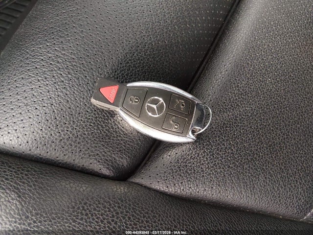 2017 Mercedes-benz C 300 Sport 4matic მანქანა იყიდება აუქციონზე, vin: 55SWF4KB4HU198446, აუქციონის ნომერი: 44393845