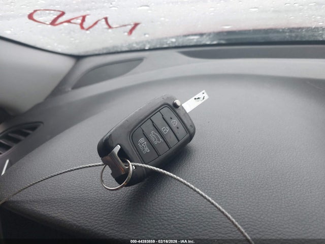 KMHH35LE0JU055083 Hyundai ELANTRA GT