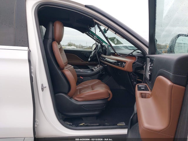 5LM5J7XC4LGL25265 Lincoln Aviator Reserve