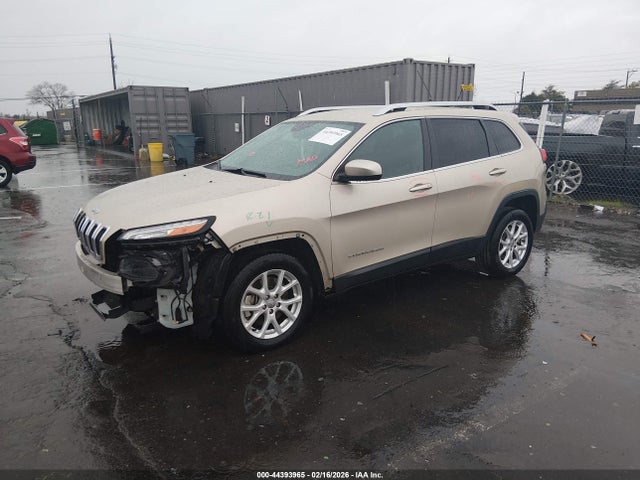 Jeep Cherokee Latitude 2014 1C4PJLCS7EW249622 Image 2