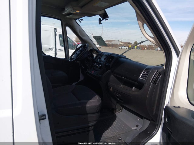 3C6TRVAG5JE150388 RAM Promaster 1500 Low Roof 136 Wb