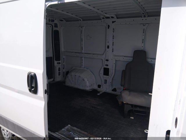 3C6TRVAG5JE150388 RAM Promaster 1500 Low Roof 136 Wb
